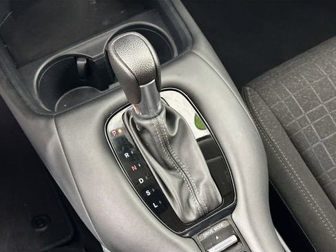Used 2023 Honda HR-V LX image 14