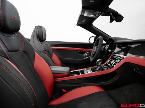 Used 2023 Bentley Continental GT Mulliner image 33