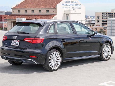 Used 2017 Audi A3 e-tron Premium Plus w/ Premium Plus Package image 4