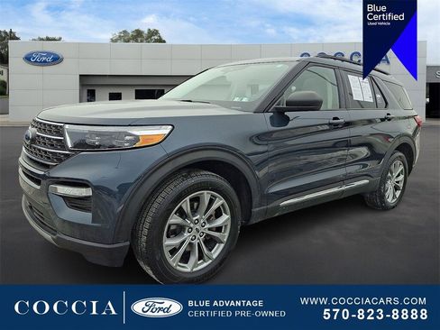 Certified 2022 Ford Explorer XLT w/ Equipment Group 202A image 1
