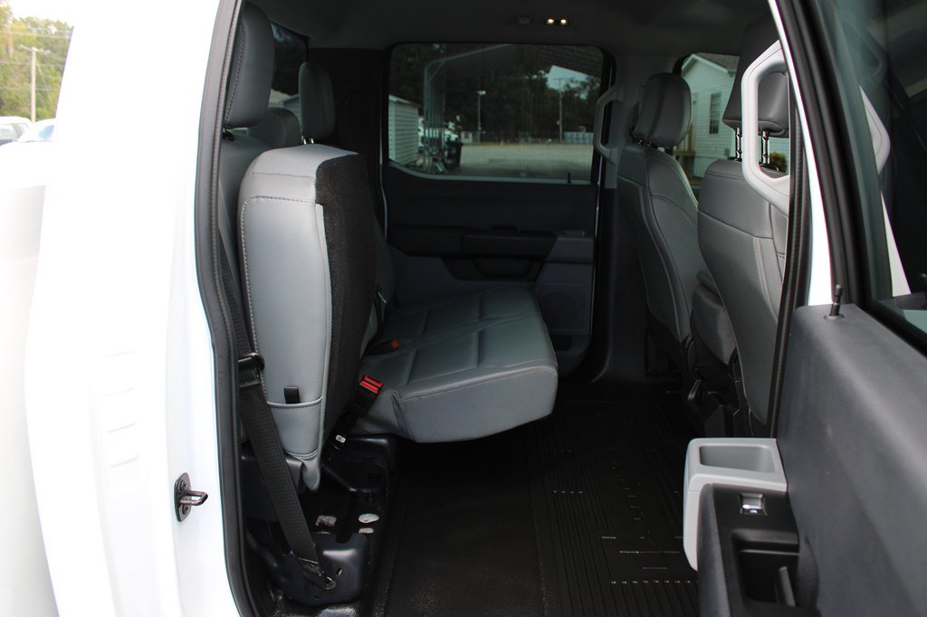 Used 2024 Ford F350 XL w/ 360-Degree Camera Package RWD image 22