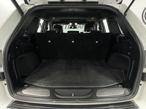 Used 2017 Jeep Grand Cherokee Limited image 26