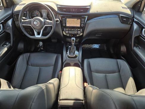 Certified 2022 Nissan Rogue Sport SL FWD image 14