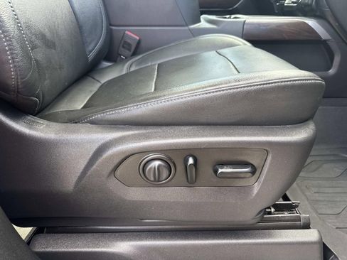 Used 2019 GMC Sierra 1500 SLT w/ SLT Premium Plus Package image 13