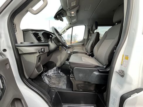 Used 2023 Ford Transit 350 XLT RWD image 10