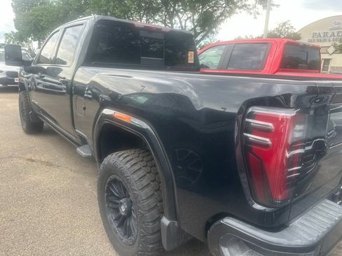 Used 2025 GMC Sierra 3500 AT4 w/ AT4 Premium Plus Package AWD/4WD image 12