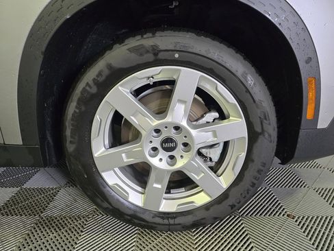 Used 2025 MINI Cooper Countryman S w/ Comfort Package Max image 2