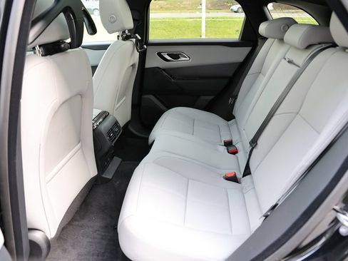 Used 2026 Land Rover Range Rover Velar S AWD/4WD image 7