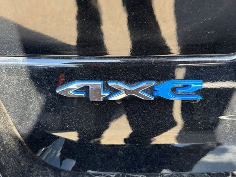 Used 2022 Jeep Grand Cherokee Limited 4xe w/ Luxury Tech Group II AWD/4WD image 19