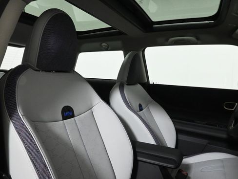 Certified 2025 MINI Cooper S image 35