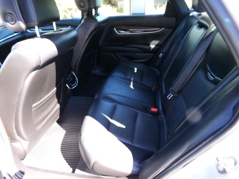 Used 2014 Cadillac XTS Luxury AWD/4WD image 26