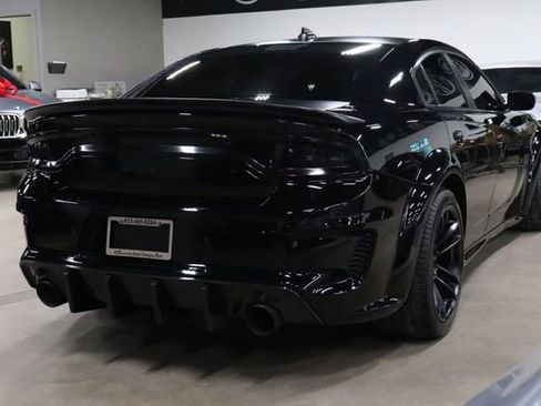 Used 2020 Dodge Charger SRT Hellcat w/ Harman/Kardon Audio Group RWD image 5