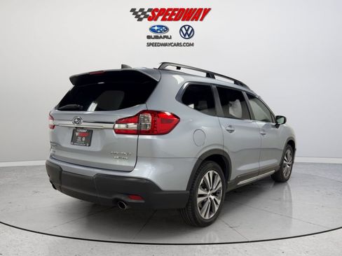 Used 2022 Subaru Ascent Limited w/ Technology Package AWD/4WD image 6