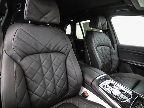 New 2026 BMW X5 xDrive50e image 31