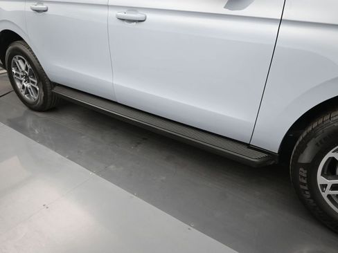 Used 2025 Ford Expedition Max Active RWD image 27