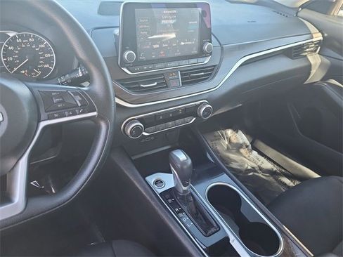 Certified 2024 Nissan Altima 2.5 SV image 14