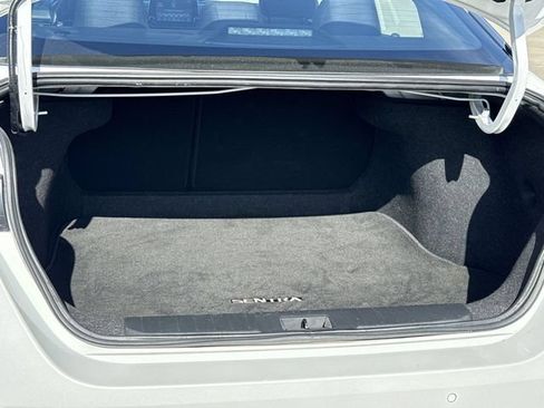 Used 2025 Nissan Sentra SV FWD image 13