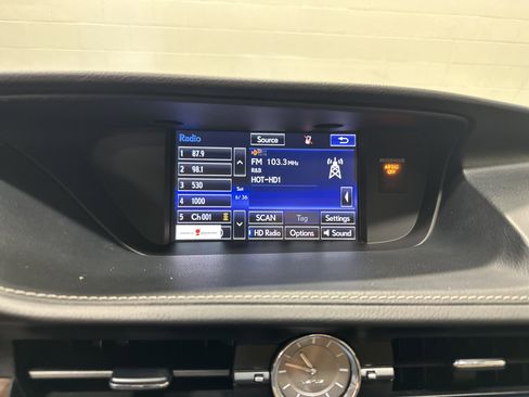 Used 2015 Lexus ES 350 w/ Luxury Package image 23