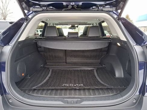 Used 2023 Toyota RAV4 XLE Premium image 27