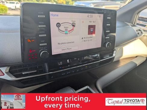 Used 2021 Toyota Sienna XLE FWD image 23