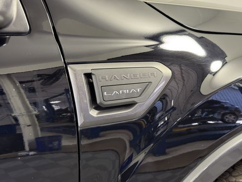Certified 2022 Ford Ranger Lariat w/ Tremor Off-Road Package image 9