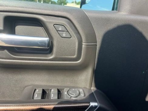 Used 2021 Chevrolet Silverado 1500 LT Trail Boss w/ Convenience Package II AWD/4WD image 17