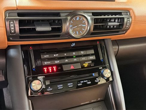 Certified 2025 Lexus IS 350 F Sport image 22