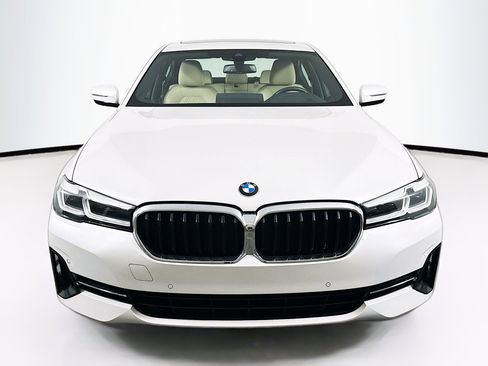 Used 2023 BMW 530i xDrive w/ Premium Package image 2