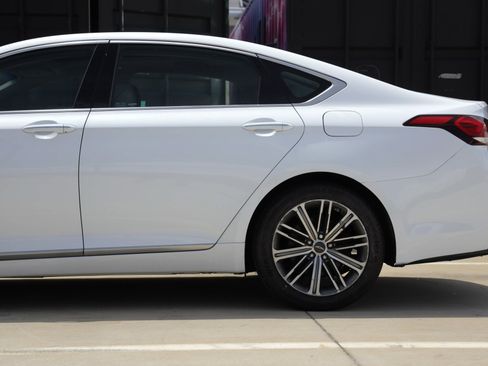 Used 2018 Genesis G80 3.8 w/ Option Group 02 AWD/4WD image 31