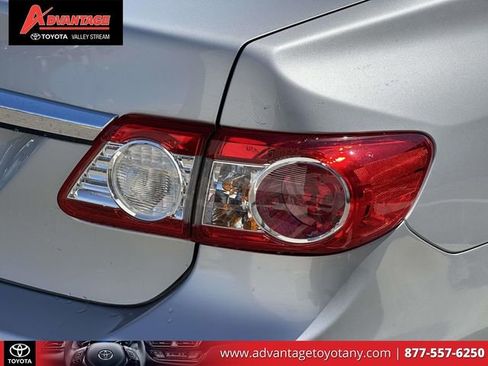 Used 2013 Toyota Corolla L FWD image 13