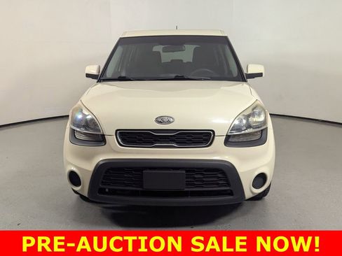 Used 2012 Kia Soul FWD image 2