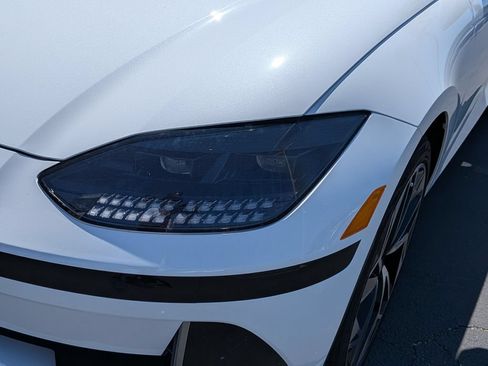 Used 2025 Hyundai Ioniq 6 SEL RWD image 9