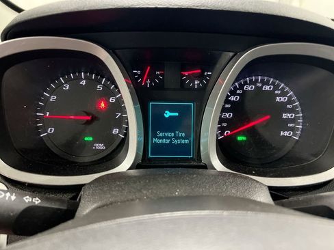 Used 2017 Chevrolet Equinox LT FWD image 7