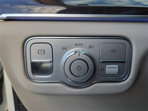 New 2026 Mercedes-Benz GLE 450 4MATIC image 18