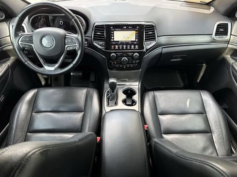 Used 2022 Jeep Grand Cherokee Limited w/ Tech Group RWD image 12