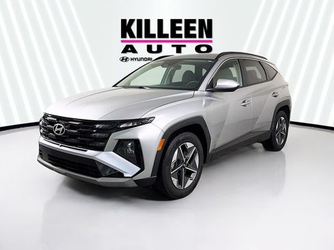 Used 2025 Hyundai Tucson SEL FWD image 3