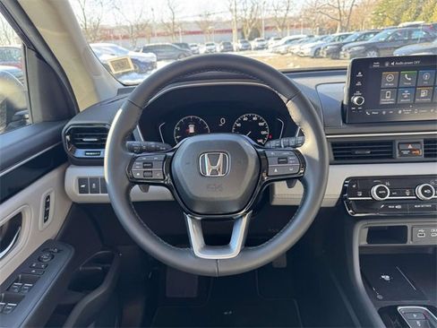 New 2025 Honda Pilot EX-L image 12