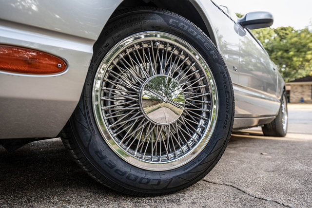 Used 2004 Ford Thunderbird RWD image 88