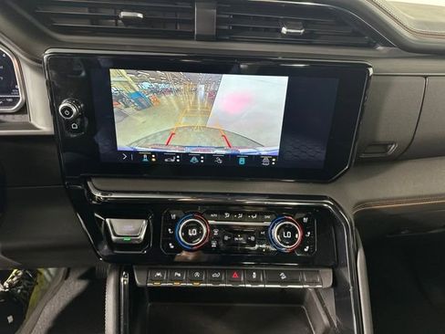 Used 2023 GMC Sierra 1500 AT4 w/ Technology Package image 22