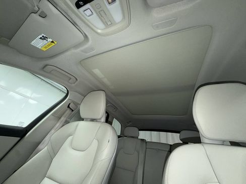 Used 2024 Volvo XC60 B5 Plus w/ Protection Package Premier AWD/4WD image 23