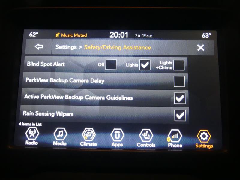 Used 2020 Jeep Renegade Trailhawk w/ Premium Leather Group AWD/4WD image 46
