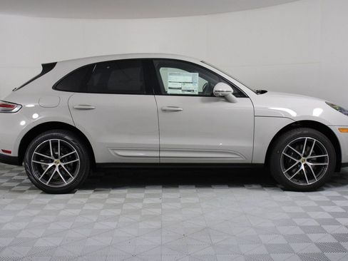 New 2026 Porsche Macan image 8