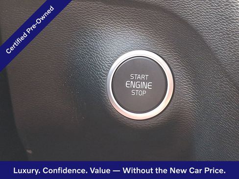 Certified 2023 Volvo XC40 B5 Plus w/ Driver Assist Package AWD/4WD image 25