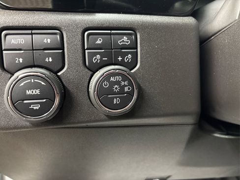 Used 2024 Chevrolet Silverado 1500 ZR2 w/ Technology Package image 26