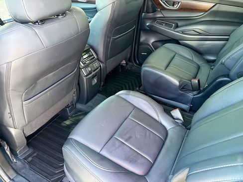Used 2024 Subaru Ascent Touring AWD/4WD image 26