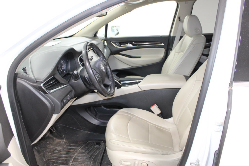 Used 2019 Buick Enclave Essence FWD image 17
