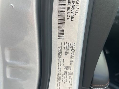 Used 2025 Dodge Durango SRT Hellcat image 36