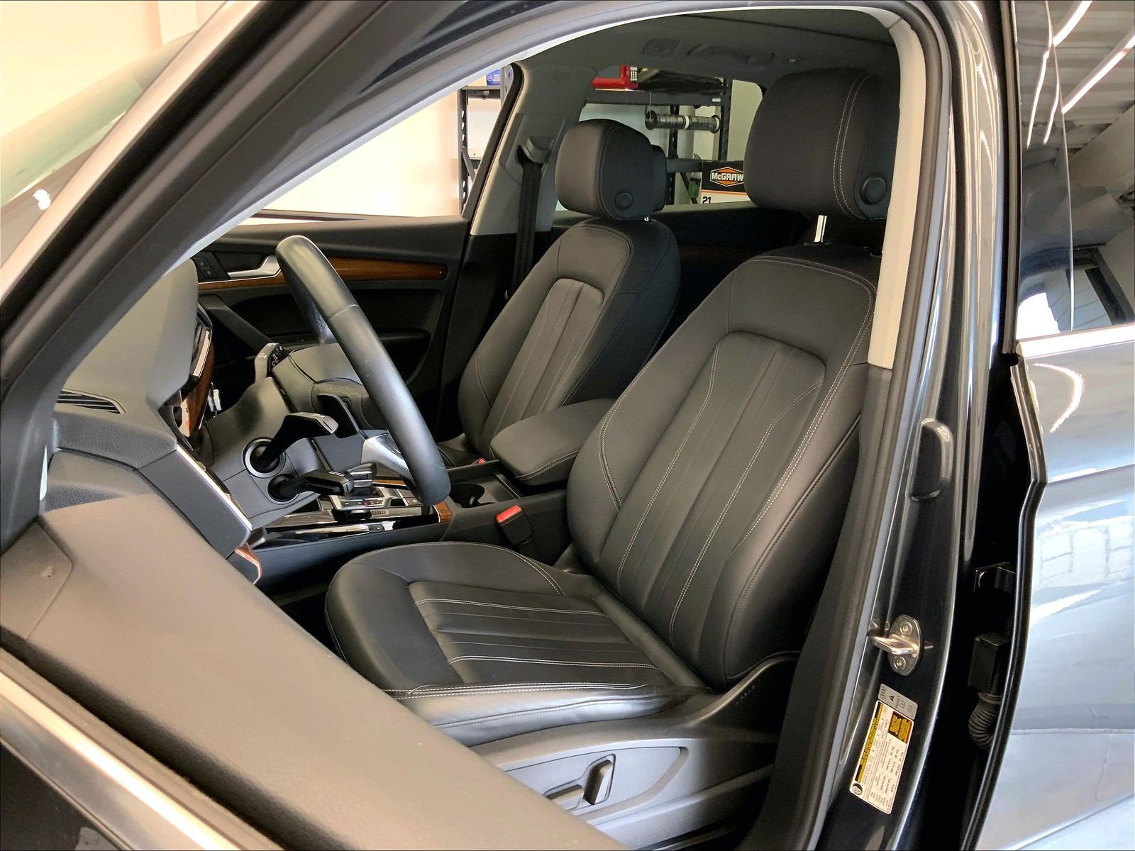 Certified 2023 Audi Q5 2.0T Premium w/ Convenience Package AWD/4WD image 17