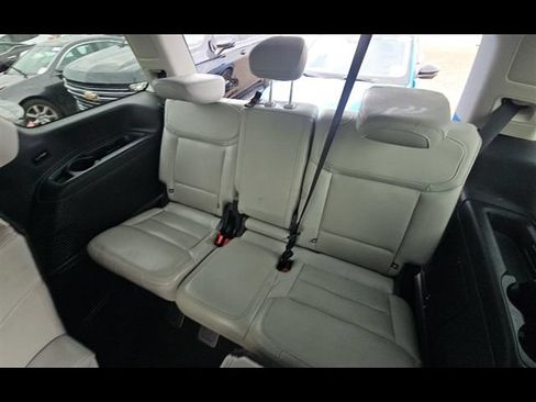 Used 2025 Ford Expedition Platinum AWD/4WD image 8