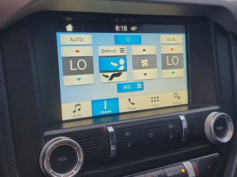 Used 2016 Ford Mustang Premium image 25